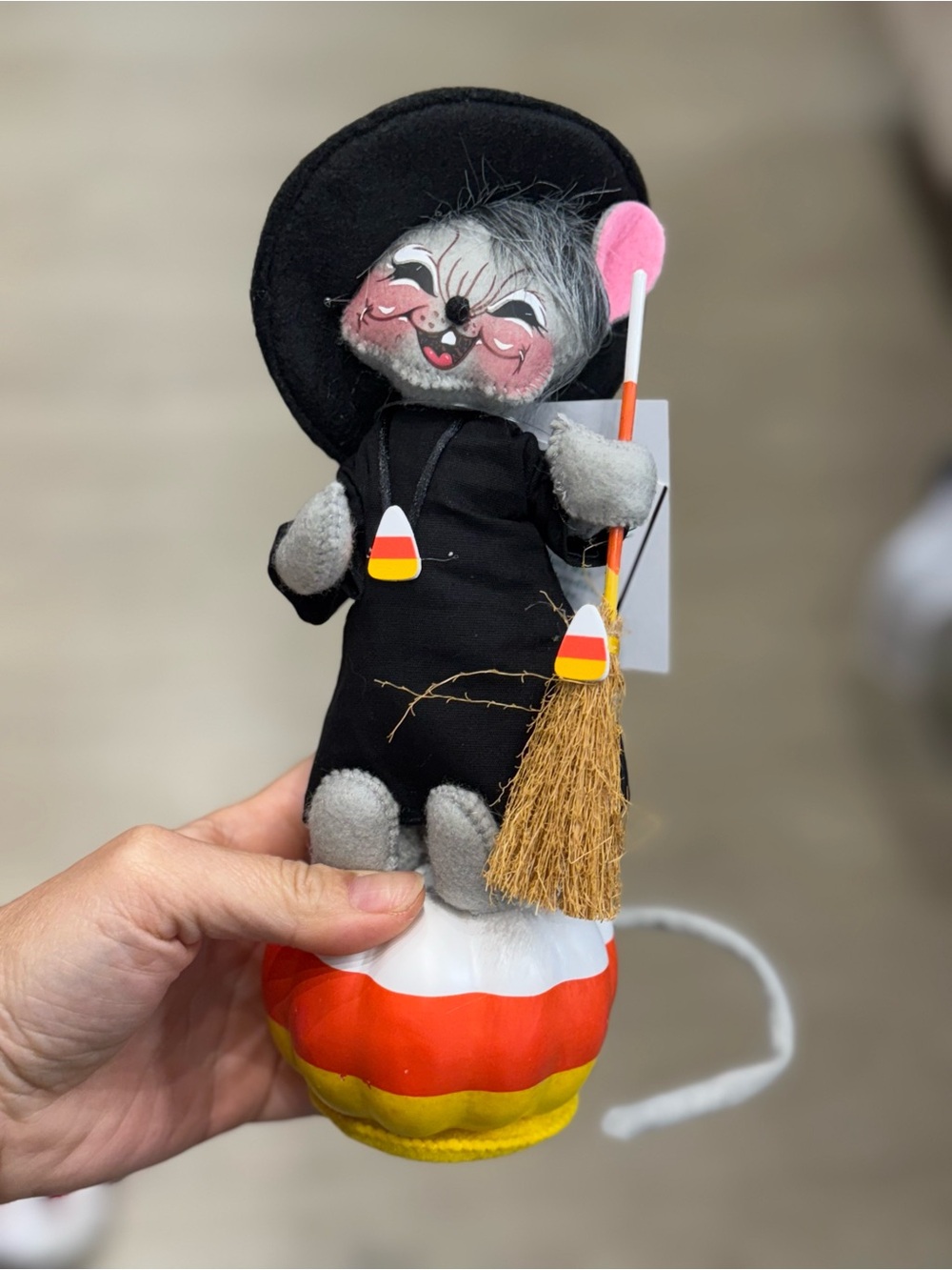 anna lee halloween decor